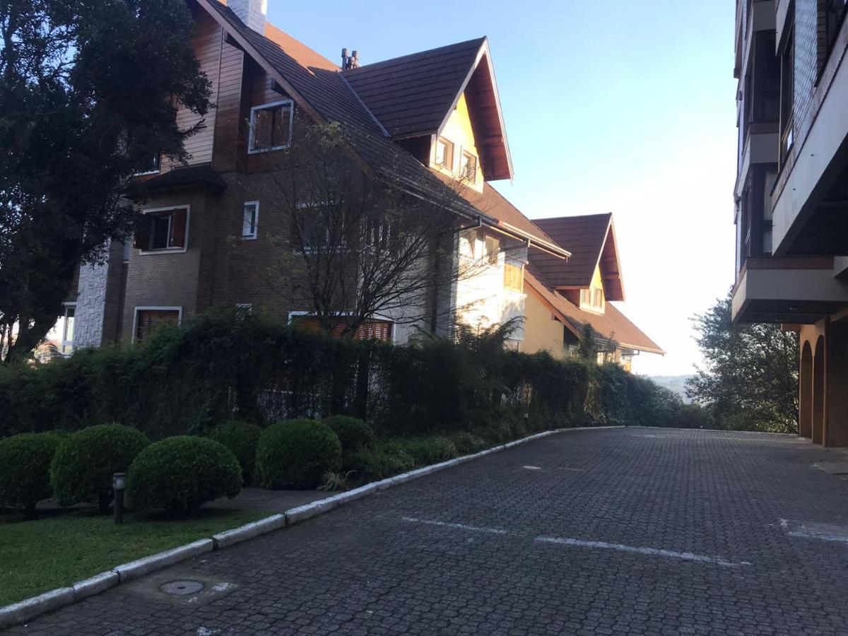 Flat Gramado Centro - Proximo Da Rua Cobertaアパートメント エクステリア 写真