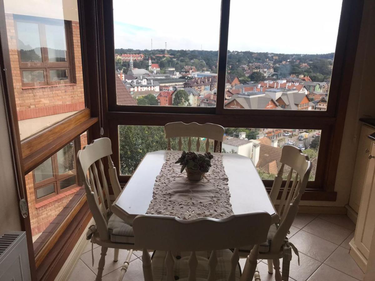 Flat Gramado Centro - Proximo Da Rua Cobertaアパートメント エクステリア 写真